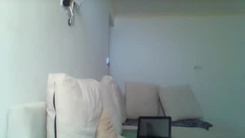 Majesty online show from 10/23/25, 08:02