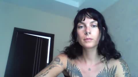 Snapshot of pixiecatfairy chatting on 03/05/26, 08:32 pixiecatfairy online show from 03/05/26, 08:32