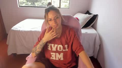 pixie online show from 04/18/26, 07:58