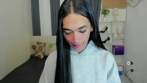 pixiedoll_ online show from 02/04/26, 05:30