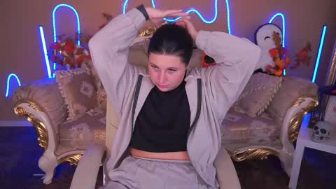 pixiehott online show from 10/28/25, 09:06