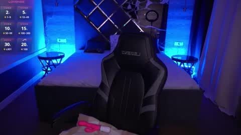 pixiepeachh online show from 10/24/25, 08:38