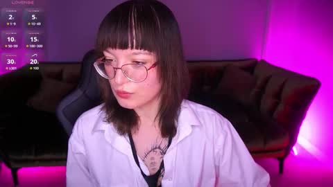 pixiepeachh online show from 11/04/25, 10:20