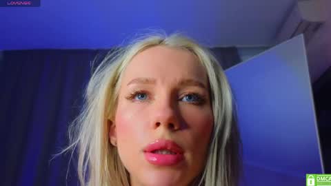 Emmy and Edward online show from 04/03/26, 01:20