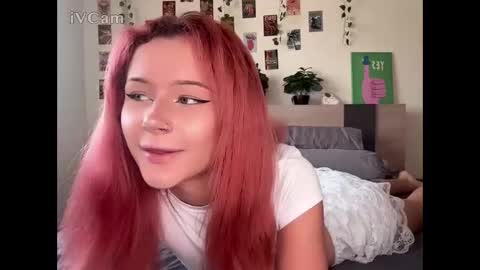 Snapshot of pixieyes0n chatting on 02/20/26, 02:41 Daryl online show from 02/20/26, 02:41