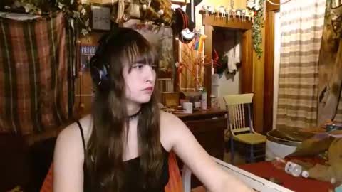 Izzy online show from 04/02/26, 01:25