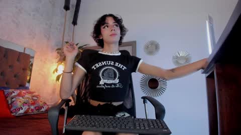 cris online show from 02/02/25, 02:27