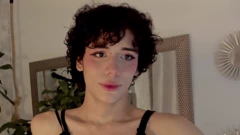 cris online show from 02/07/25, 03:34