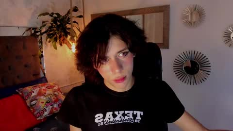 cris online show from 02/10/25, 09:14