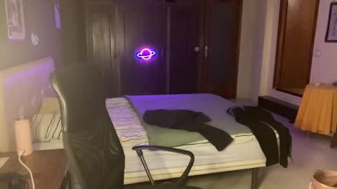 Snapshot of placebo14 chatting on 12/04/24, 10:30 placebo14 online show from 12/04/24, 10:30