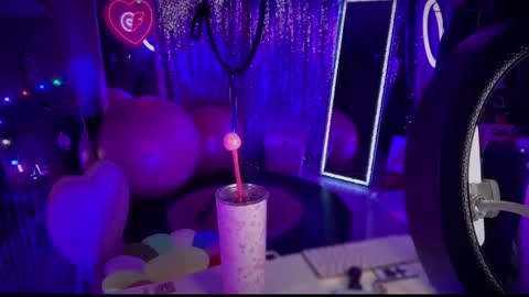 Snapshot of plasticfuckdoll chatting on 02/19/25, 04:12 Dumb bimbo fuck doll online show from 02/19/25, 04:12