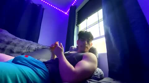 Snapshot of playboy_ever chatting on 11/17/25, 05:52 X X X online show from 11/17/25, 05:52