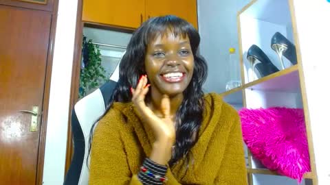 Snapshot of playboytit chatting on 12/21/24, 01:21 playboytit online show from 12/21/24, 01:21