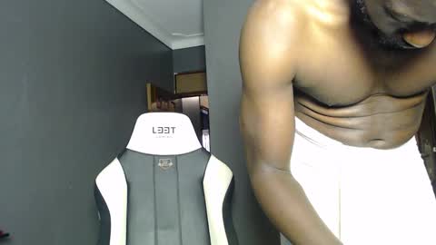 Snapshot of playboytit chatting on 10/09/25, 07:06 playboytit online show from 10/09/25, 07:06