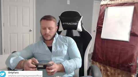 Player online show from 03/12/25, 01:47