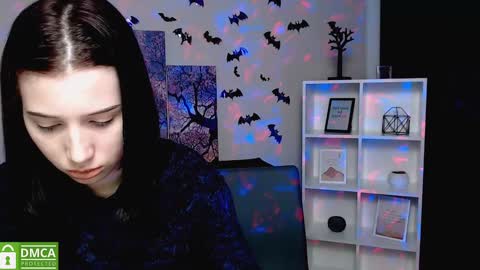 Snapshot of playful_sophie chatting on 01/03/25, 10:41 Sophie online show from 01/03/25, 10:41