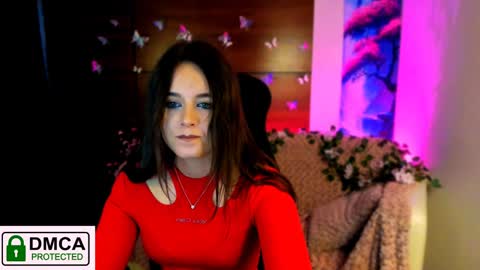 Snapshot of playful_sophie chatting on 01/08/25, 12:15 Sophie online show from 01/08/25, 12:15