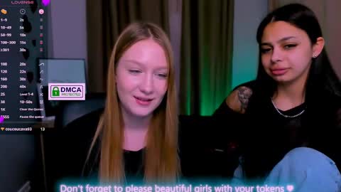 Snapshot of playful_sophie chatting on 03/10/25, 03:52 Sophie online show from 03/10/25, 03:52