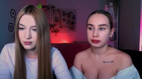 Sophie online show from 12/19/25, 09:11