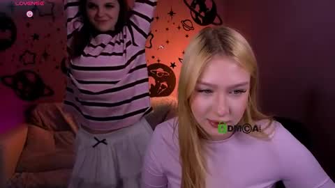 Snapshot of playful_sophie chatting on 06/16/26, 07:16 Sophie online show from 06/16/26, 07:16