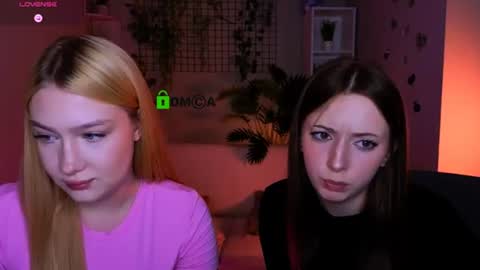 Snapshot of playful_sophie chatting on 06/22/26, 07:22 Sophie online show from 06/22/26, 07:22