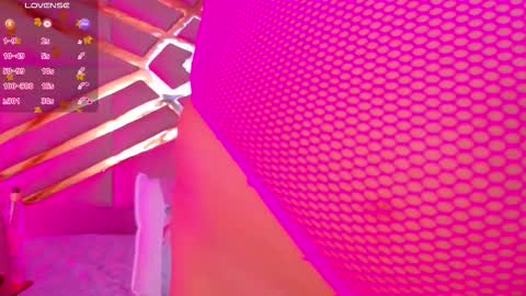 Snapshot of playfulcurvymommy chatting on 10/14/25, 11:16 Scarlett online show from 10/14/25, 11:16