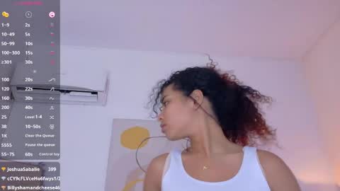 Snapshot of playfuljust_18 chatting on 05/28/26, 12:19 SAMARA online show from 05/28/26, 12:19
