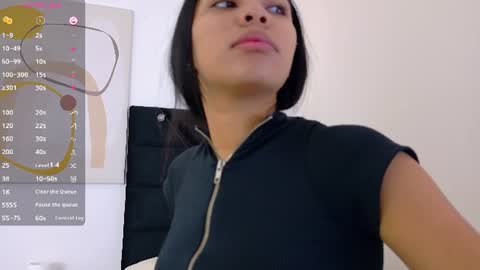 Snapshot of playfuljust_18 chatting on 06/10/26, 12:37 SAMARA online show from 06/10/26, 12:37