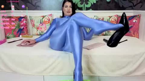Snapshot of playfullangelica chatting on 10/19/25, 05:46 PlayfulAngelyca online show from 10/19/25, 05:46