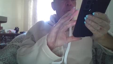 Holding the cum back.. online show from 01/01/25, 06:16