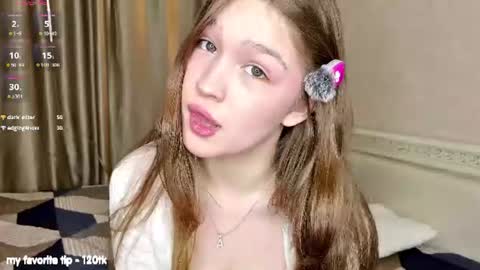 Snapshot of playfulmelly chatting on 07/06/26, 03:03 Melly online show from 07/06/26, 03:03