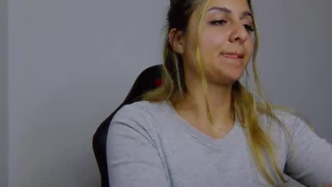 PlayfulNicole online show from 04/30/26, 09:15