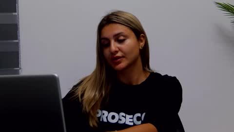 PlayfulNicole online show from 05/30/26, 08:28