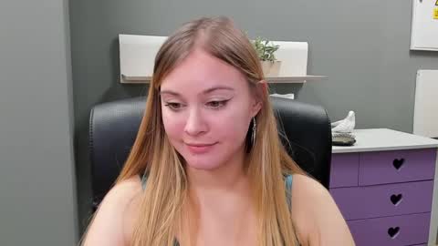 Snapshot of playgirl_valeria chatting on 02/09/25, 02:29 Valeria online show from 02/09/25, 02:29