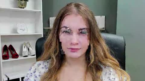 Snapshot of playgirl_valeria chatting on 11/06/25, 09:59 Valeria online show from 11/06/25, 09:59