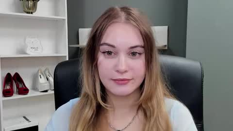 Snapshot of playgirl_valeria chatting on 11/09/25, 02:26 Valeria online show from 11/09/25, 02:26