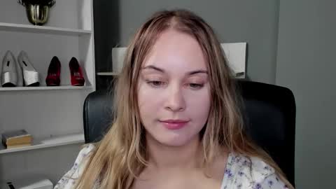 Snapshot of playgirl_valeria chatting on 12/03/25, 09:57 Valeria online show from 12/03/25, 09:57