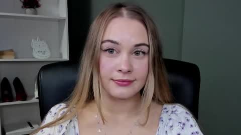 Snapshot of playgirl_valeria chatting on 01/15/26, 10:02 Valeria online show from 01/15/26, 10:02