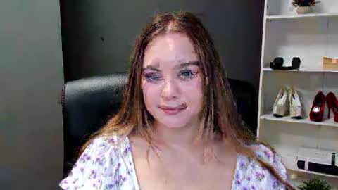 Snapshot of playgirl_valeria chatting on 02/28/26, 08:15 Valeria online show from 02/28/26, 08:15