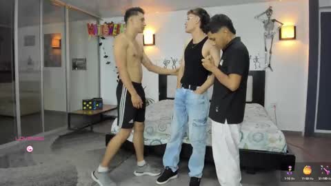   online show from 10/05/25, 11:13