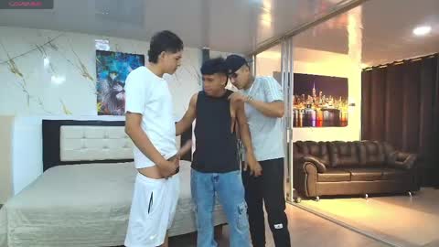   online show from 04/21/26, 11:18