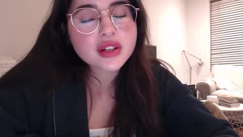 Mary online show from 01/10/25, 10:04