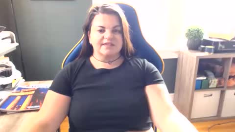 Snapshot of playwithbrittany chatting on 10/22/25, 07:46 playwithbrittany online show from 10/22/25, 07:46