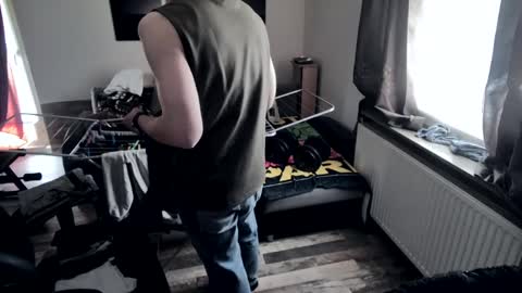 Hello ask me  . Im glad  to see you here in my room. Welcome PVT is open online show from 02/22/25, 09:34