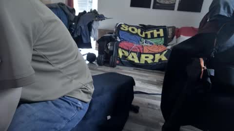 Snapshot of plboy23 chatting on 06/04/26, 07:47 Hello ask me . Im glad to see you here in my room. Welcome PVT is open online show from 06/04/26, 07:47