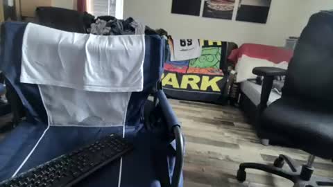 Snapshot of plboy23 chatting on 06/14/26, 05:15 Hello ask me . Im glad to see you here in my room. Welcome PVT is open online show from 06/14/26, 05:15