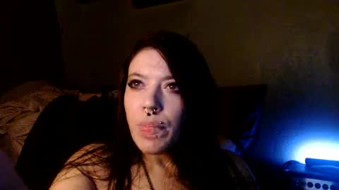 pleasantdinosaurus7537 online show from 11/13/25, 06:51