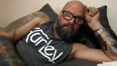 Snapshot of pleasesitonmycock chatting on 01/28/25, 05:43 PleaseSitOnMyCock online show from 01/28/25, 05:43