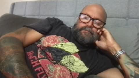 Snapshot of pleasesitonmycock chatting on 09/17/25, 05:36 PleaseSitOnMyCock online show from 09/17/25, 05:36