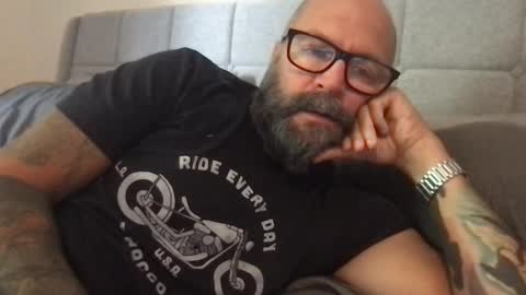 Snapshot of pleasesitonmycock chatting on 10/16/25, 03:24 PleaseSitOnMyCock online show from 10/16/25, 03:24